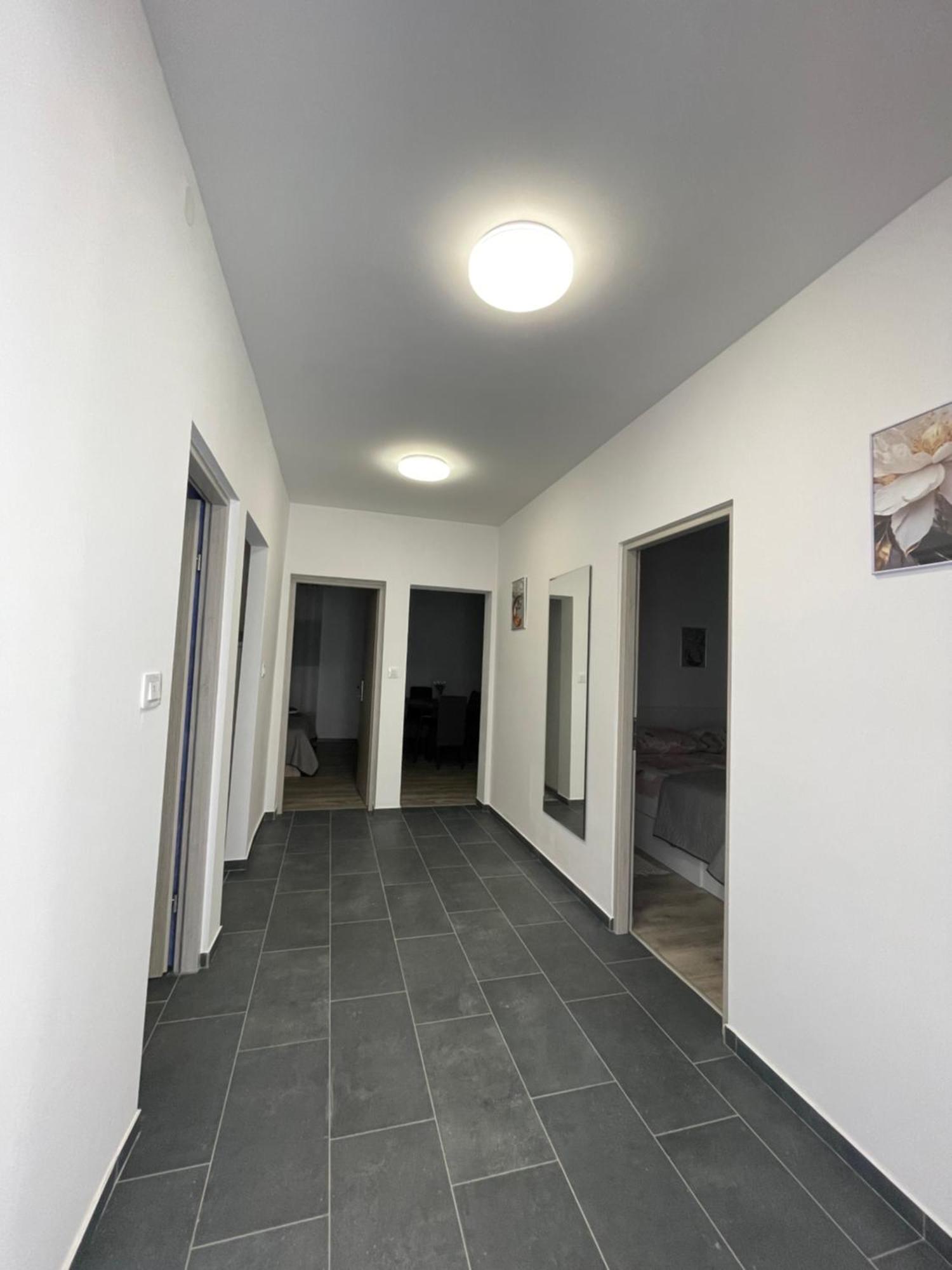 Anamaria Apartment Kastela Luaran gambar