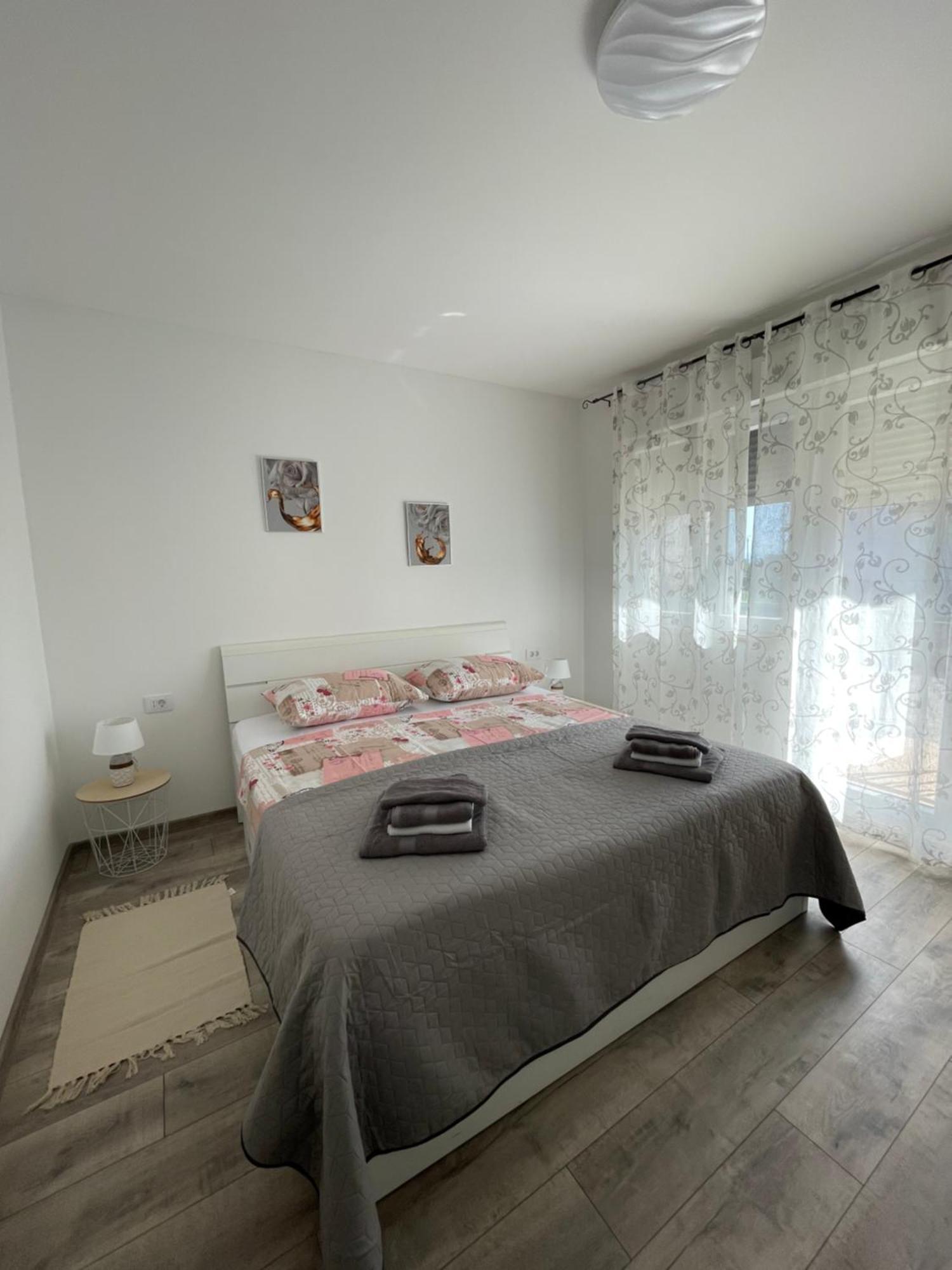 Anamaria Apartment Kastela Luaran gambar